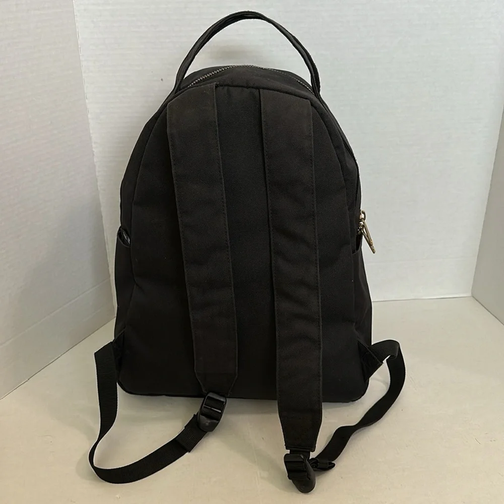 Herschel Supply Company discover sleek